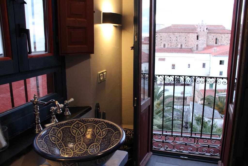 Hotel La Boheme Caces Oda fotoğraf
