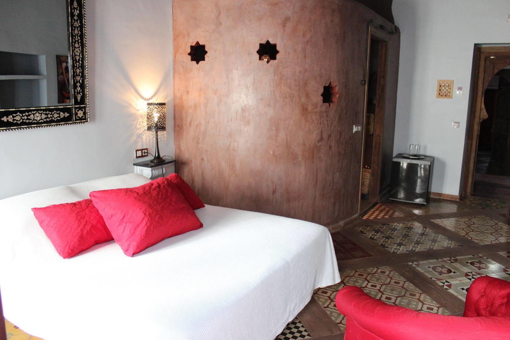 Hotel La Boheme Caces Dış mekan fotoğraf